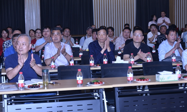 壹号娱乐 - NG大舞台,有梦你就来