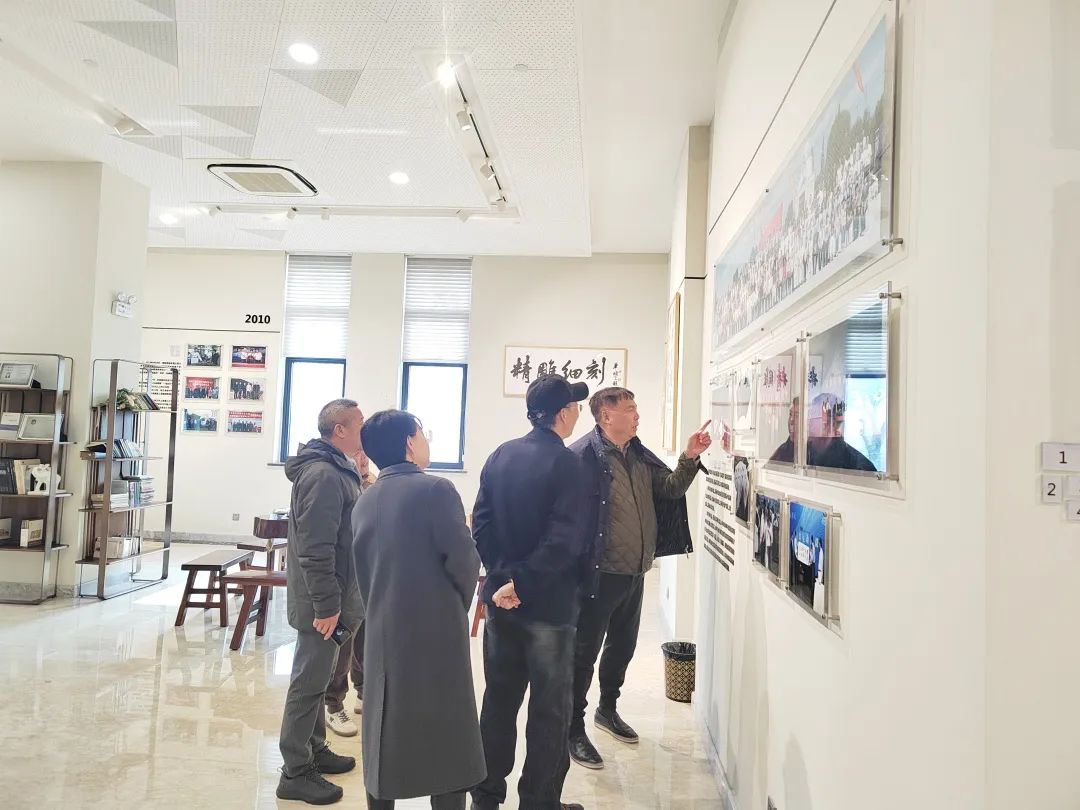 福寿园国际集团王计生总裁携赵宝晨博士光临壹号娱乐参观领导