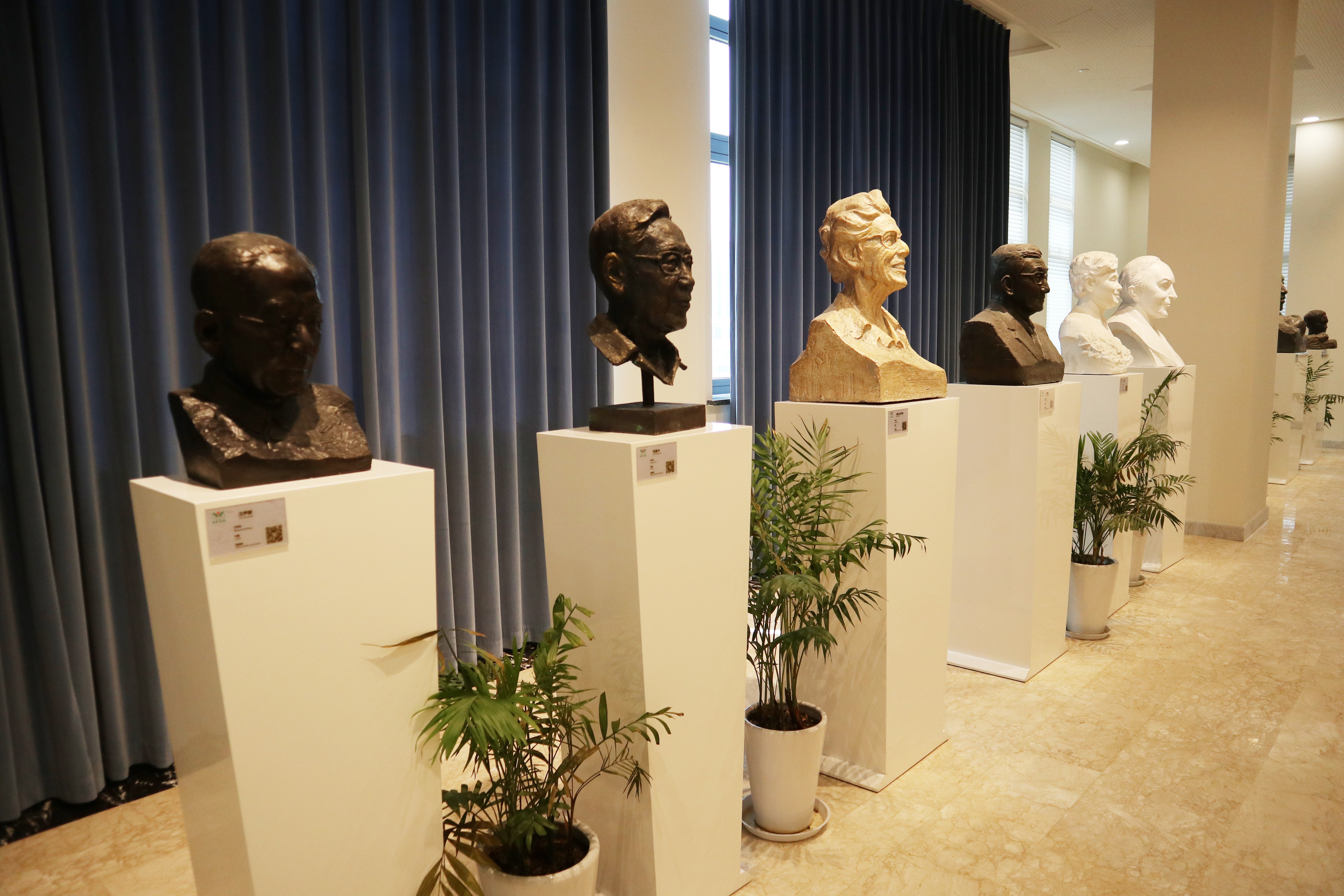 壹号娱乐集团：雕塑史诗，传承仁人志士的鲜丽过程