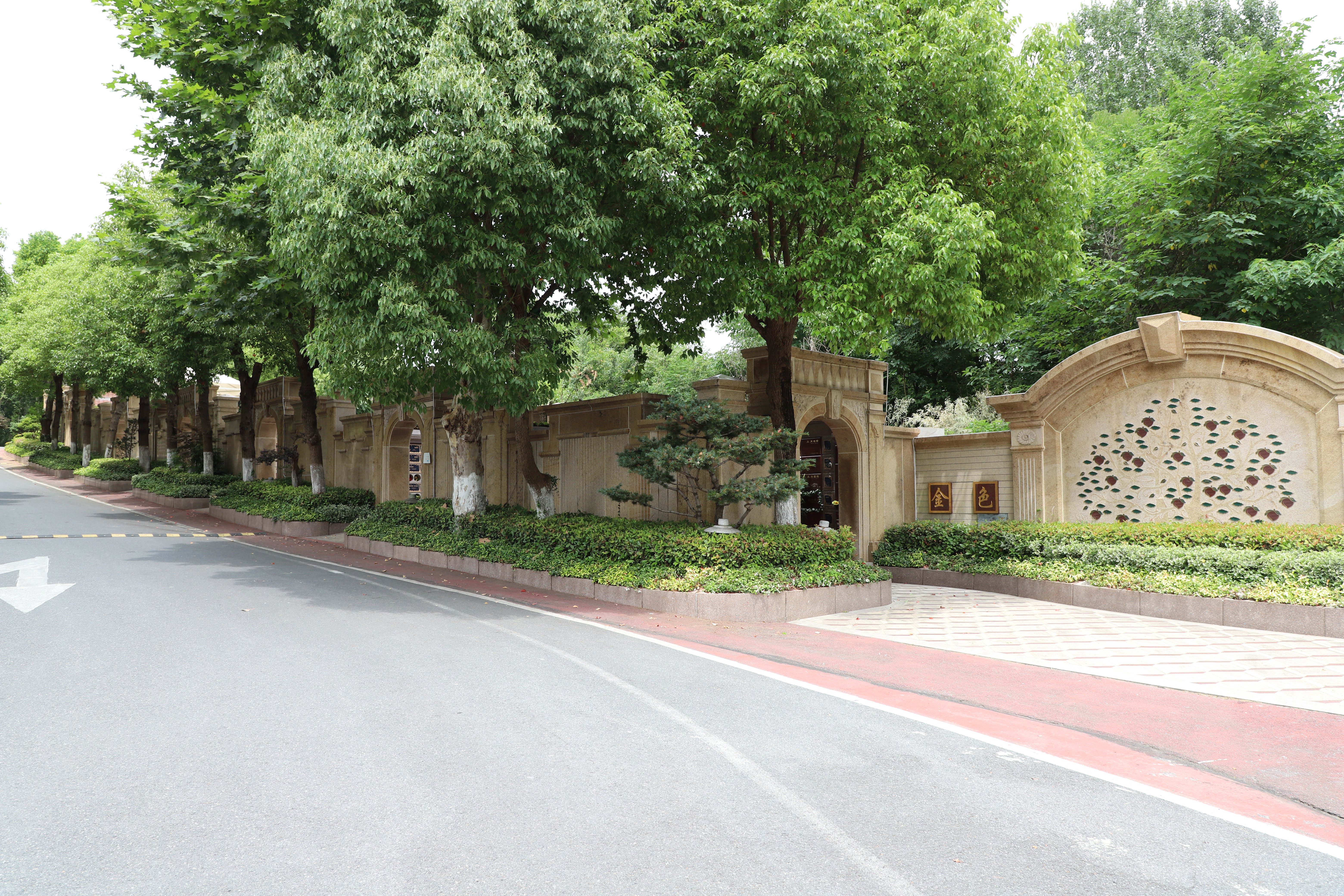 以巧思拓空间，以匠心筑温情——南京雨花台功德园金色蓝湾