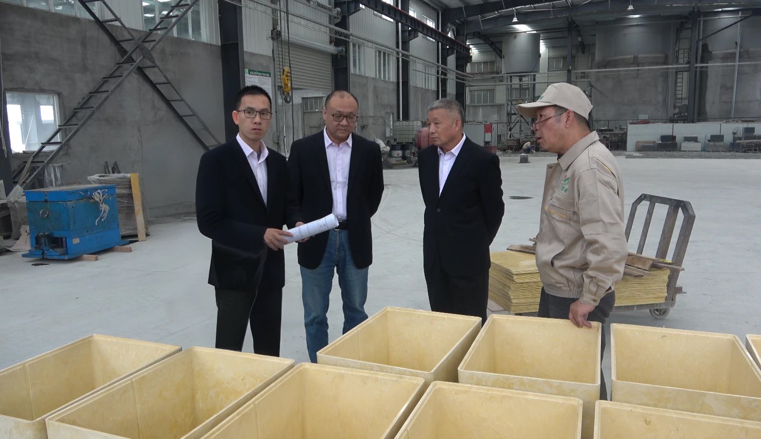 聚焦仿真石；は洌憾辔忍氐阏孟圆芳壑